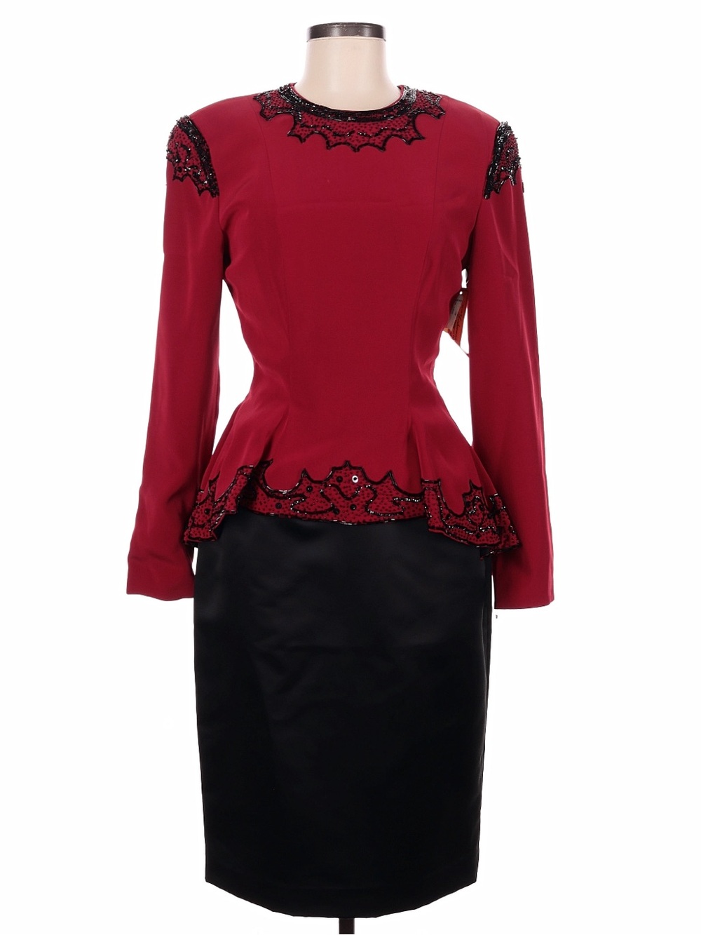 Red Black Beaded Sequin Peplum Long Sleeve Sheath Cocktail Dress Size 6 Tags